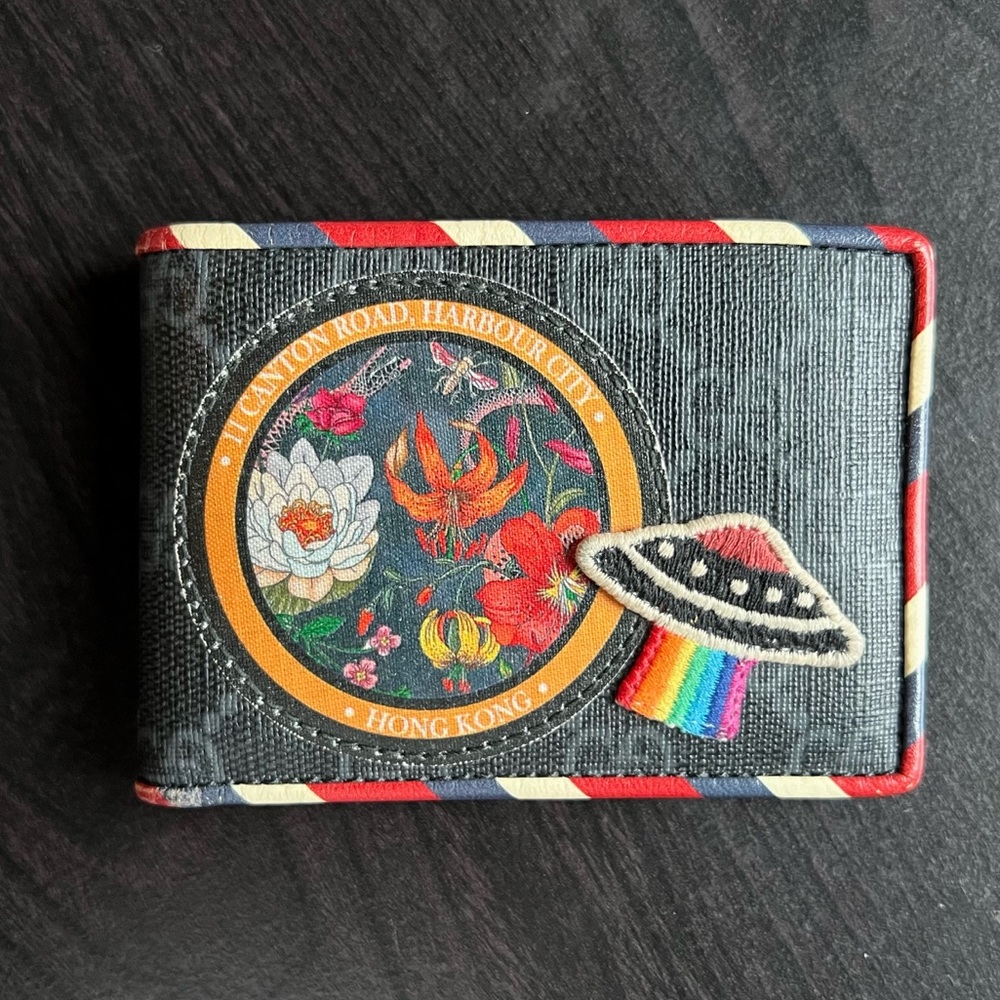 [SOLD] Gucci Night Courrier Supreme Wallet